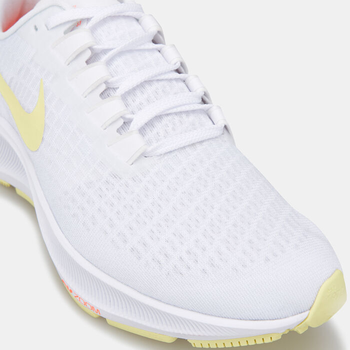 Nike Women's Air Zoom Pegasus 37 Shoe image number 4