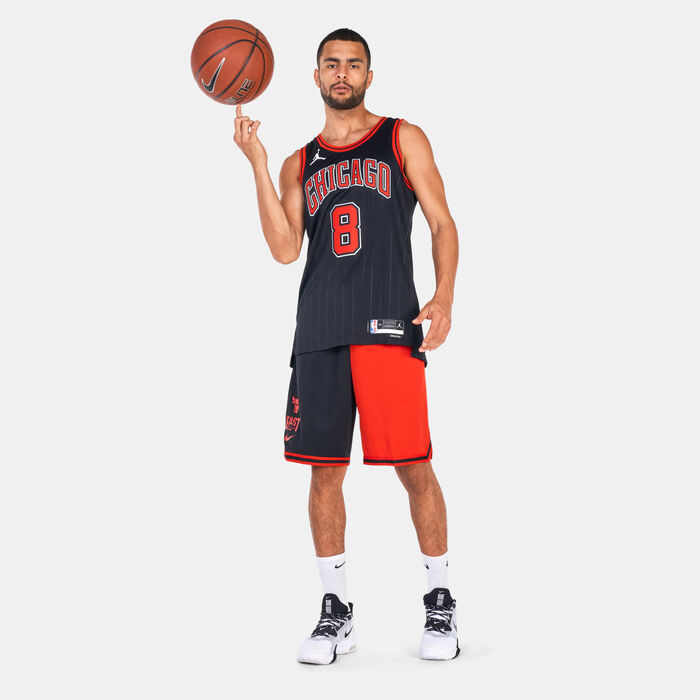 Jordan Men's NBA Chicago Bulls Statement Edition Swingman Basketball Jersey Black Jordan Men's NBA Chicago Bulls Statement Edition Swingman Basketball Jersey Black image number 2