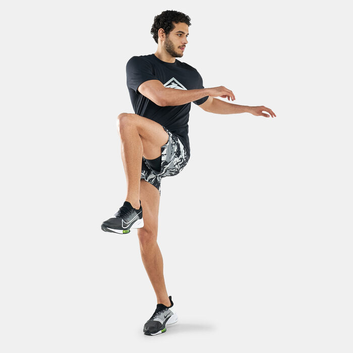 Nike Men's Dri-FIT Trail Running T-Shirt Black Nike Men's Dri-FIT Trail Running T-Shirt Black image number 2