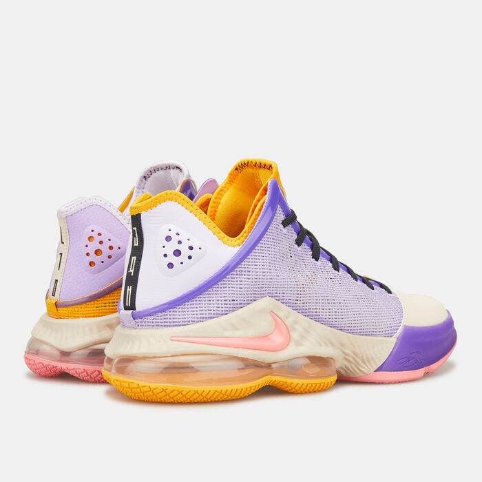 Nike Men's LeBron 19 Low Basketball Shoe Blue image number 3