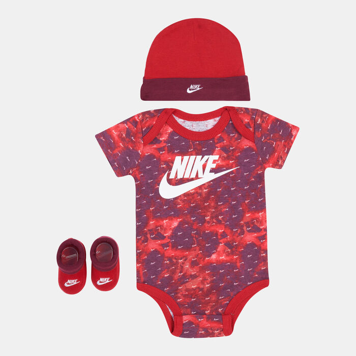 Nike Kids' Swoosh Monogram 3-Piece Box Set Red image number 0