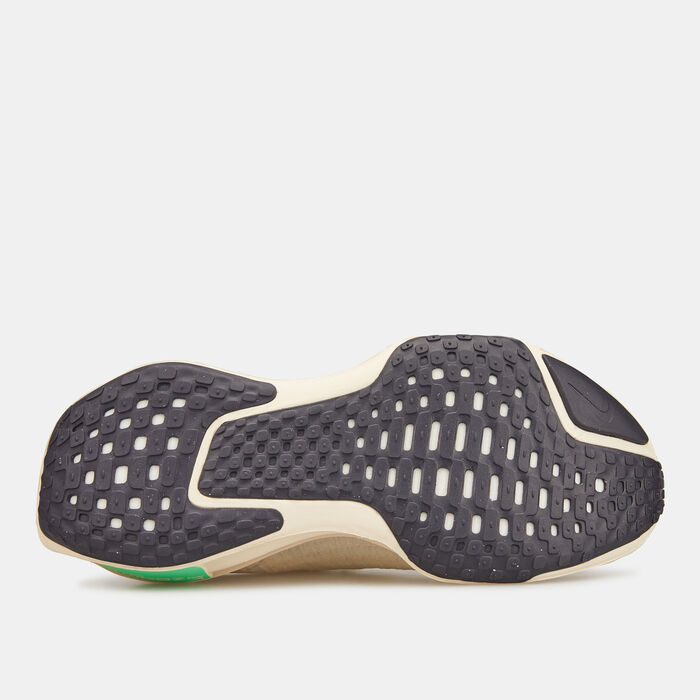Nike Men's ZoomX Invincible 3 Running Shoe Ivory Nike Men's ZoomX Invincible 3 Running Shoe Ivory image number 4