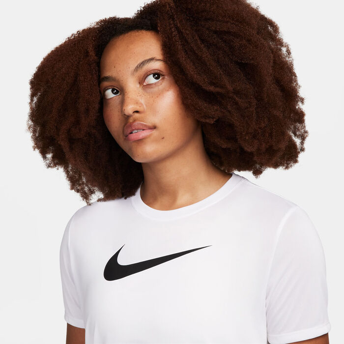 Nike Women's Dri-FIT Graphic Training T-Shirt White Nike Women's Dri-FIT Graphic Training T-Shirt White image number 3
