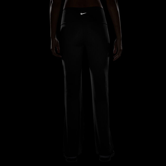 Nike Women's One Dri-FIT Fold-Over Yoga Pants Black Nike Women's One Dri-FIT Fold-Over Yoga Pants Black image number 3