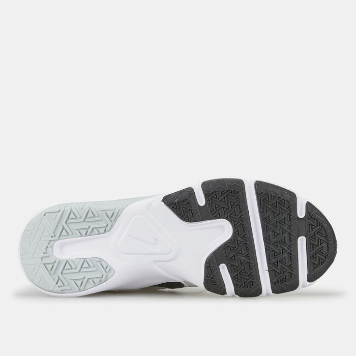 Nike Men's Legend Essential 2 Shoe White Nike Men's Legend Essential 2 Shoe White image number 3