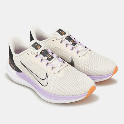 Nike Women's Air Winflo 9 Road Running Shoe Ivory