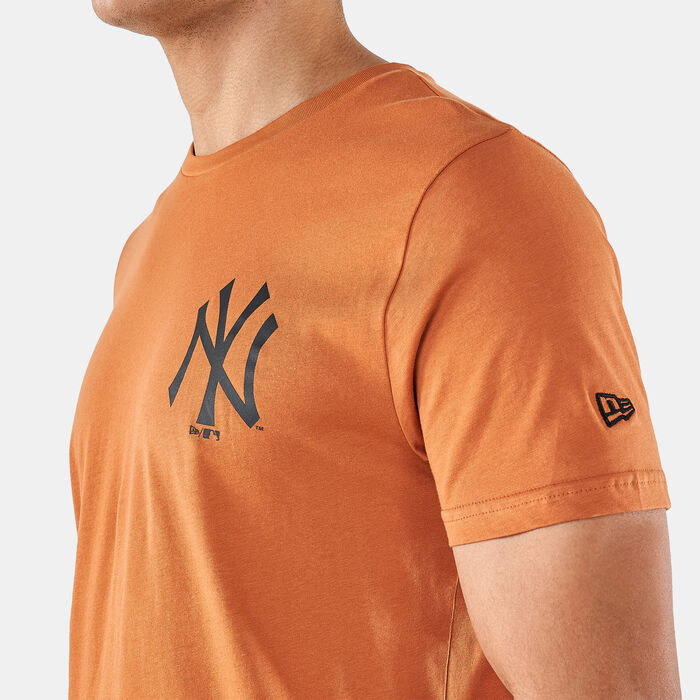 New Era Men's MLB New York Yankees Team Logo T-Shirt Brown New Era Men's MLB New York Yankees Team Logo T-Shirt Brown image number 3