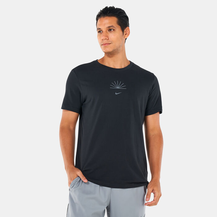 Nike Men's Dri-FIT Yoga 1 T-Shirt Black Nike Men's Dri-FIT Yoga 1 T-Shirt Black image number 0