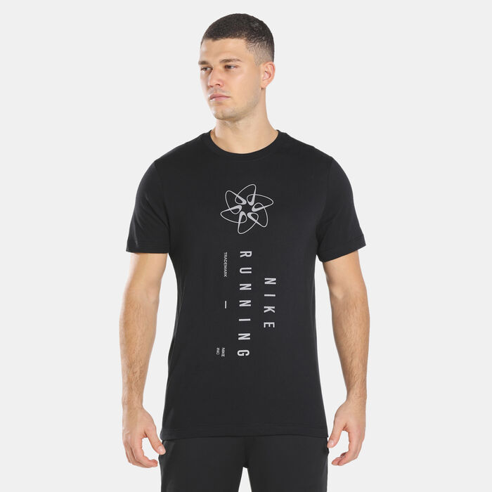 Nike Men's Dri-FIT Run Division T-Shirt Black Nike Men's Dri-FIT Run Division T-Shirt Black image number 0
