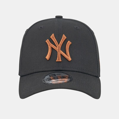 New Era Men's League Essentials 9FORTY New York Yankees Cap Black New Era Men's League Essentials 9FORTY New York Yankees Cap Black
