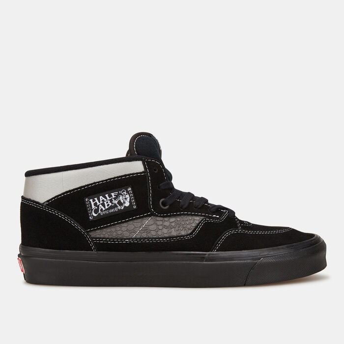 Vans Half Cab 33 DX Unisex Shoe Black Vans Half Cab 33 DX Unisex Shoe Black image number 0