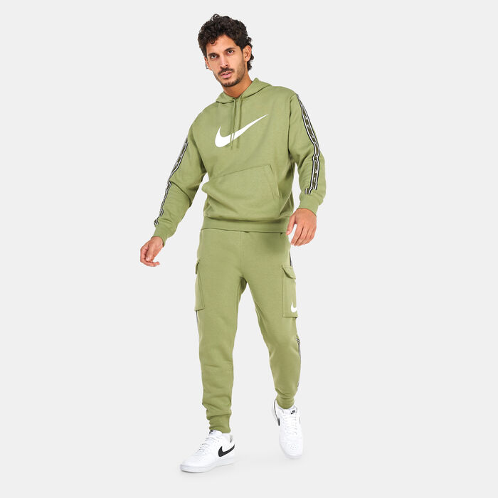 Nike Men's Sportswear Repeat Sportswear Cargo Pants Green Nike Men's Sportswear Repeat Sportswear Cargo Pants Green image number 2