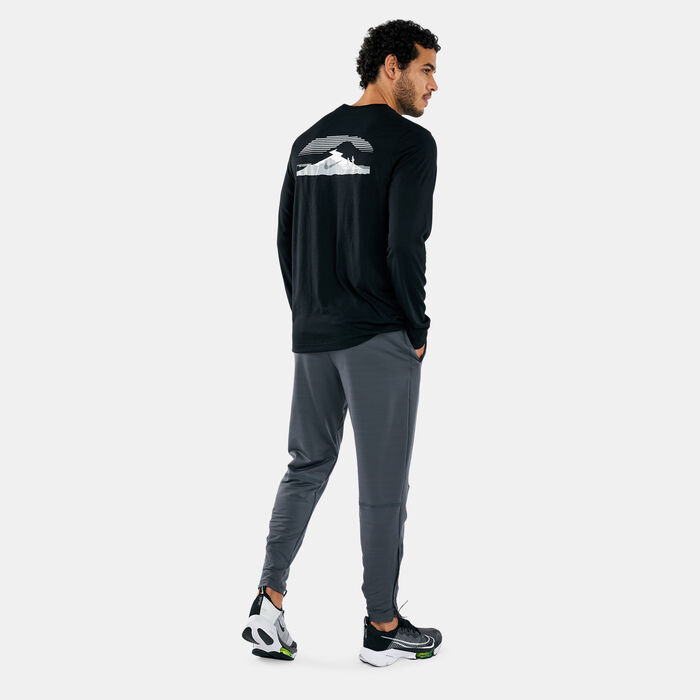 Nike Men's Dri-FIT Trail Running T-Shirt Black Nike Men's Dri-FIT Trail Running T-Shirt Black image number 2
