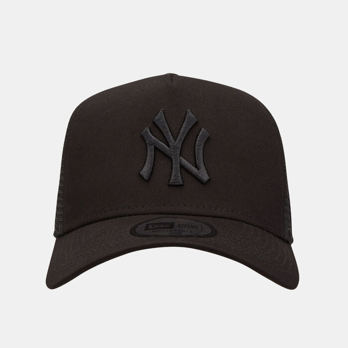 New Era Men's Clean Trucker New York Yankees Cap Black New Era Men's Clean Trucker New York Yankees Cap Black image number 0