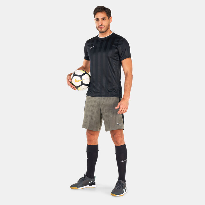 Nike Men's Dri-FIT Strike Shorts Nike Men's Dri-FIT Strike Shorts image number 2
