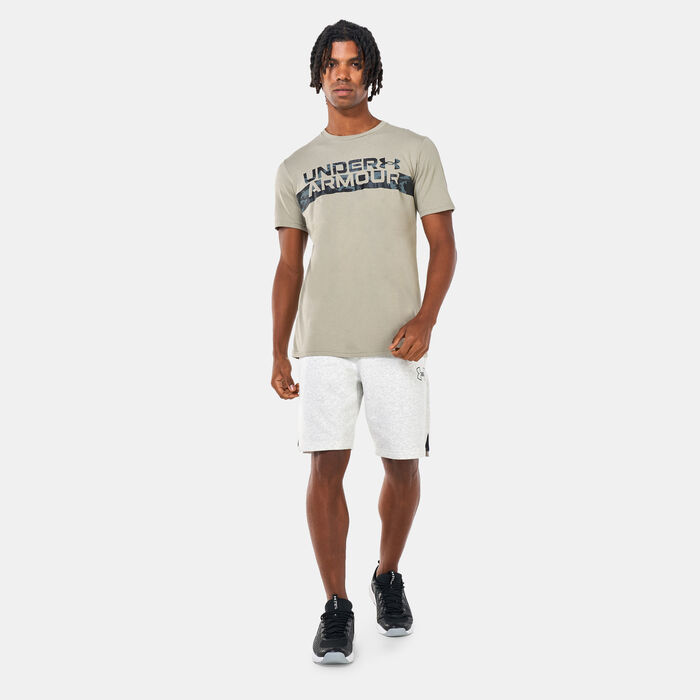 Under Armour Men's UA Camo Chest Stripe T-Shirt Grey Under Armour Men's UA Camo Chest Stripe T-Shirt Grey image number 2