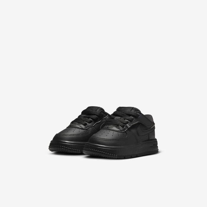 Nike Kids' Force 1 Low EasyOn Shoes Black Nike Kids' Force 1 Low EasyOn Shoes Black image number 4