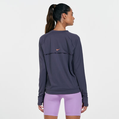 Nike Women's Icon Clash Running T-Shirt Purple