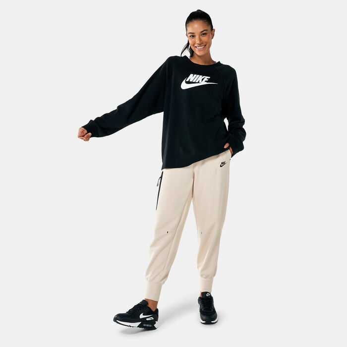 Nike Women's Sportswear Essential Graphic Sweatshirt (Plus Size) Black Nike Women's Sportswear Essential Graphic Sweatshirt (Plus Size) Black image number 2