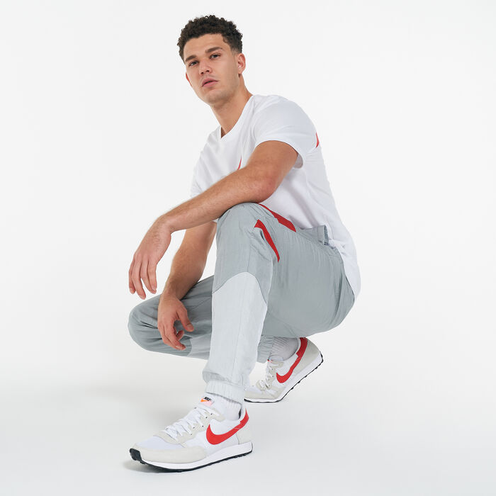 Nike Men's Sportswear Swoosh Woven Lined Pants Grey Nike Men's Sportswear Swoosh Woven Lined Pants Grey image number 2