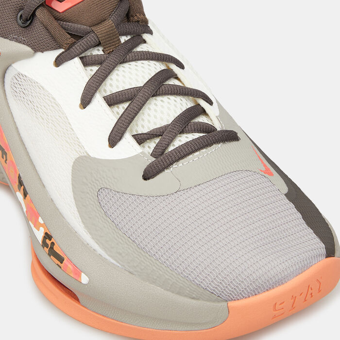 Nike Men's Zoom Freak 4 Basketball Shoe Grey Nike Men's Zoom Freak 4 Basketball Shoe Grey image number 4