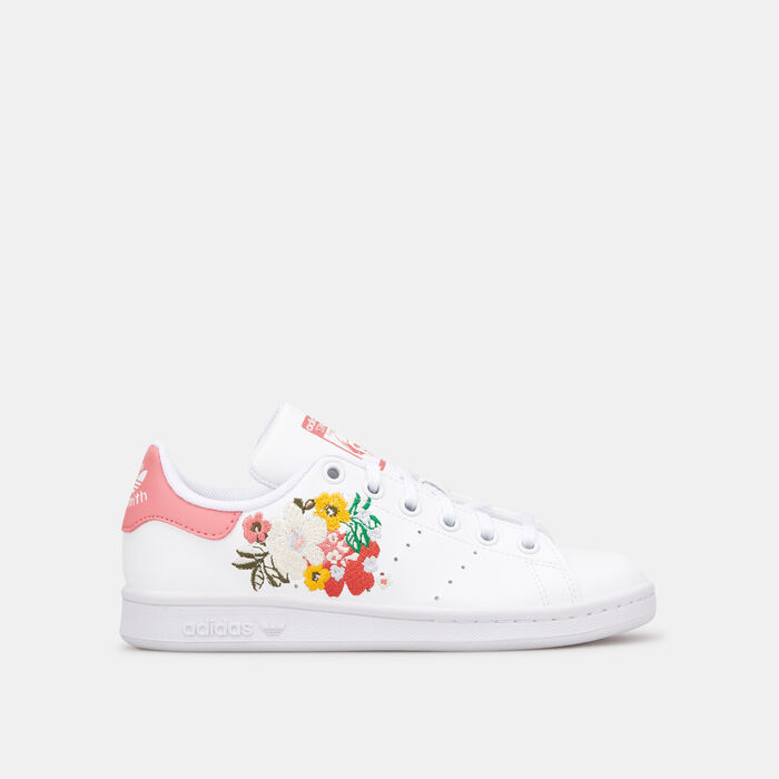 adidas Originals Kids' Stan Smith Shoe (Older Kids) White adidas Originals Kids' Stan Smith Shoe (Older Kids) White image number 0