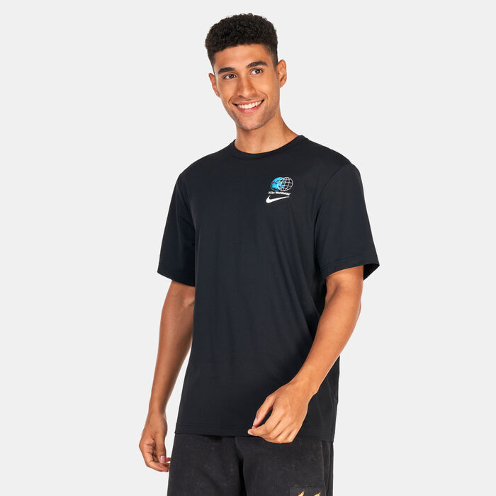 Nike Men's Dri-FIT UV Hyverse T-Shirt Black Nike Men's Dri-FIT UV Hyverse T-Shirt Black image number 0