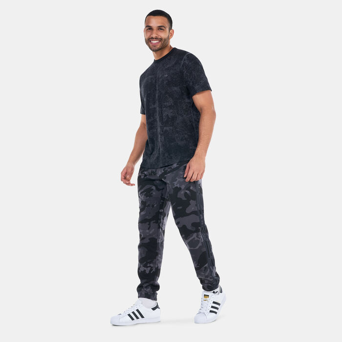 adidas Originals Men's Camo Sweatpants Black adidas Originals Men's Camo Sweatpants Black image number 2