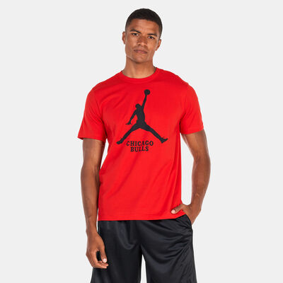 Jordan Men's NBA Chicago Bulls Essential T-Shirt Red