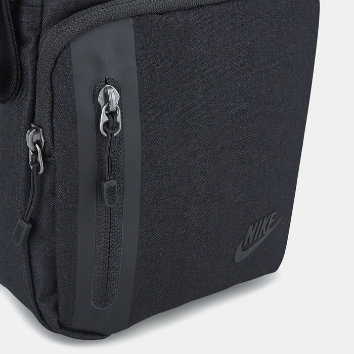 Nike Men's Tech Crossbody Bag (4L) Black Nike Men's Tech Crossbody Bag (4L) Black image number 3