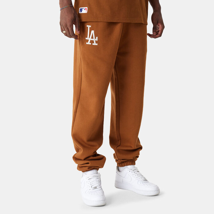 New Era Men's Los Angeles Dodgers Essentials Joggers Beige New Era Men's Los Angeles Dodgers Essentials Joggers Beige image number 0