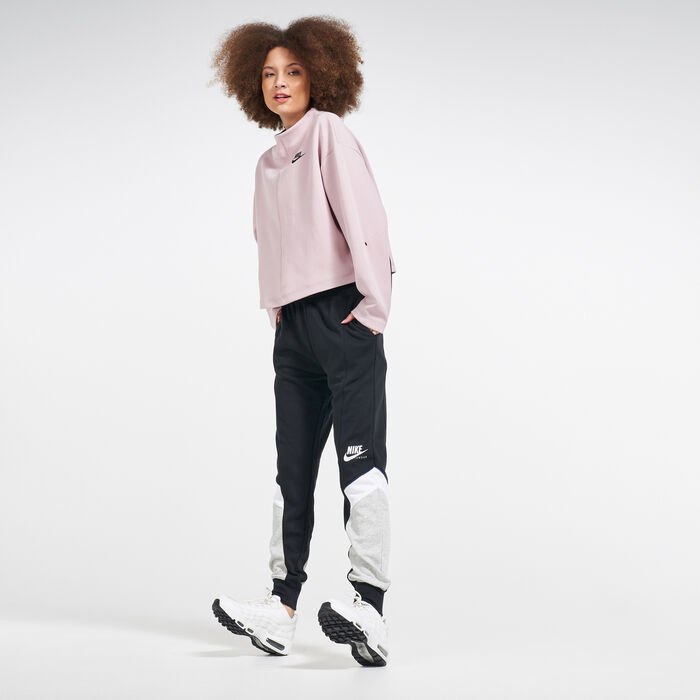 Nike Women's Sportswear Heritage Sweatpants Black Nike Women's Sportswear Heritage Sweatpants Black image number 2