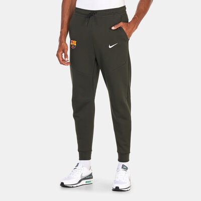 Nike Men's Tech Fleece Football Joggers Green