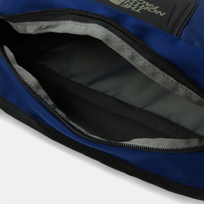 The North Face Y2K Crossbody Bag Blue image number 3