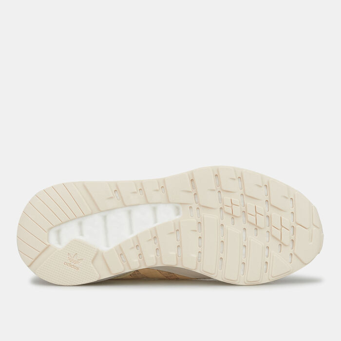 adidas Originals Women's ZX 2K Boost Pure Shoe Beige image number 3