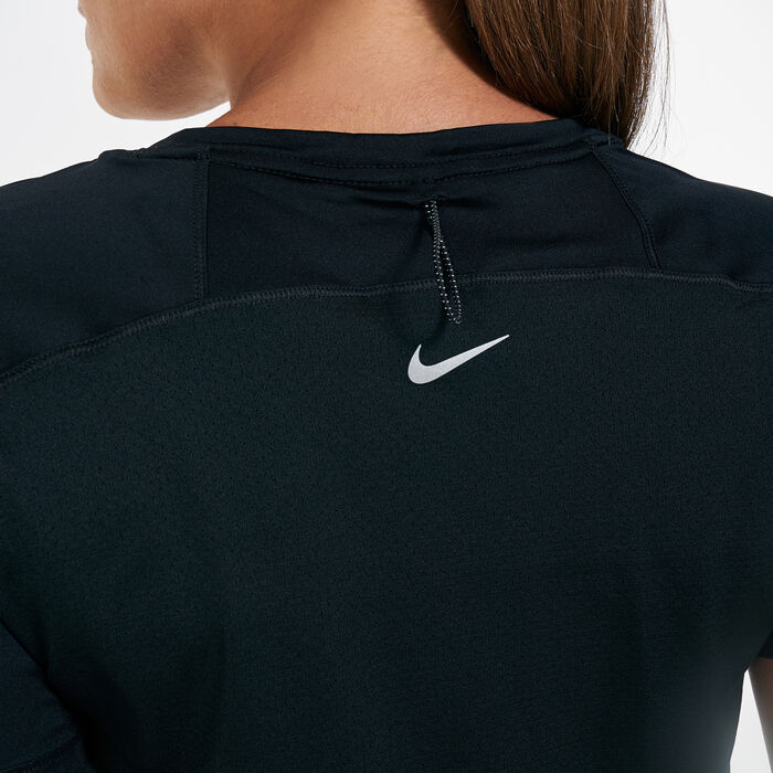Nike Women's Miler Run Division T-Shirt Black image number 3
