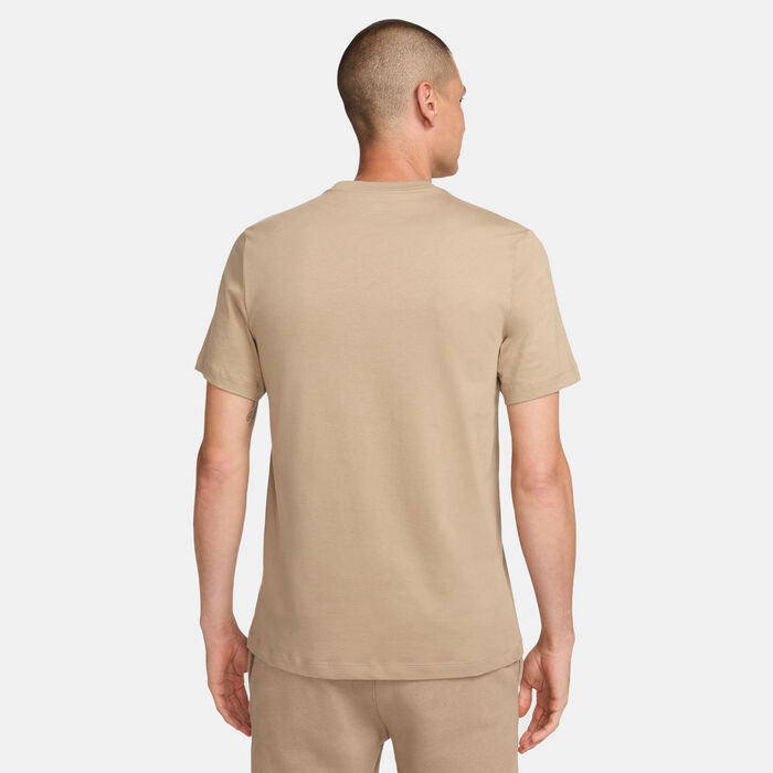Nike Men's Sportswear Club T-Shirt Beige Nike Men's Sportswear Club T-Shirt Beige image number 1