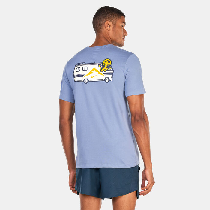 Nike Men's Dri-FIT Trail Running T-Shirt Grey Nike Men's Dri-FIT Trail Running T-Shirt Grey image number 1