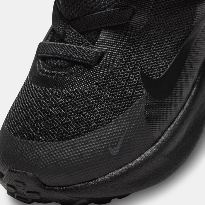 Nike Kids' Revolution 7 Shoes Black Nike Kids' Revolution 7 Shoes Black image number 4