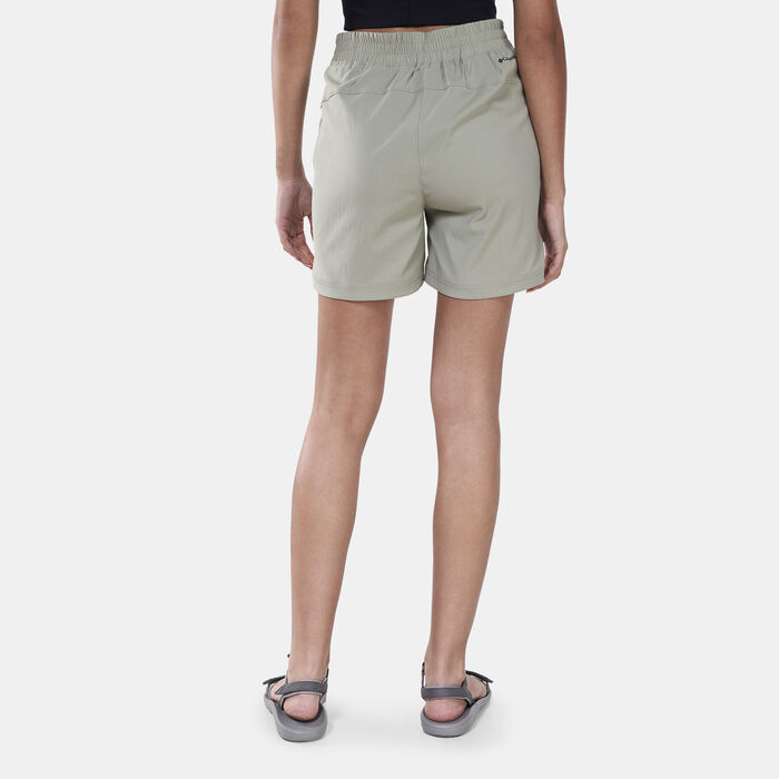 Columbia Women's On The Go™ Shorts Green Columbia Women's On The Go™ Shorts Green image number 1