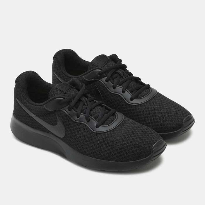 Nike Women's Tanjun Shoe Black image number 1