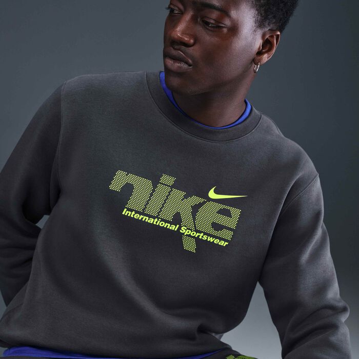 Nike Men's Sportswear Club Sweatshirt Grey image number 2