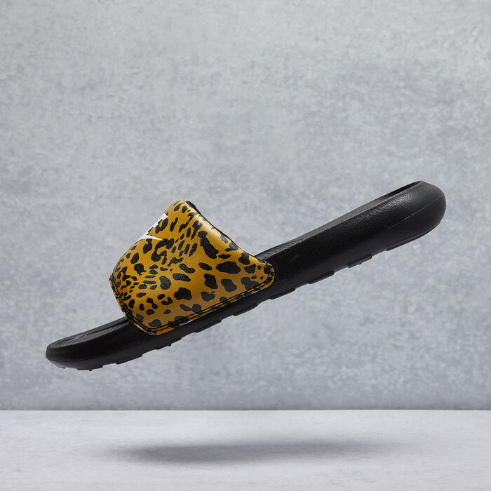 Nike Women's Victori One Printed Slide Brown Nike Women's Victori One Printed Slide Brown image number 0