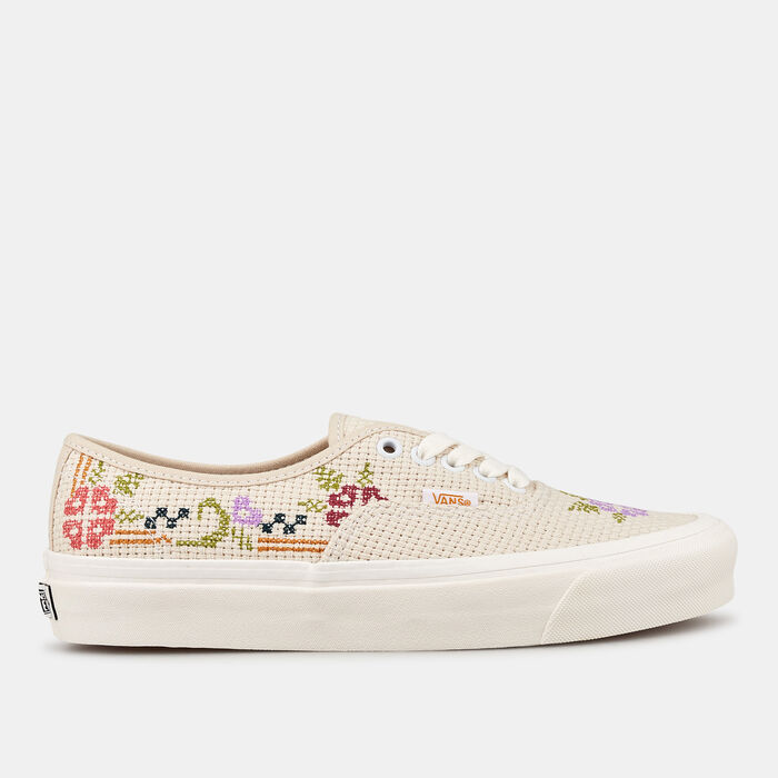 Vans Authentic 44 DX Unisex Shoe White Vans Authentic 44 DX Unisex Shoe White image number 0