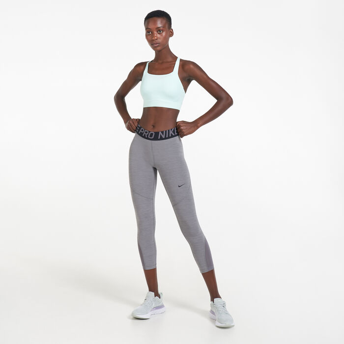 Nike Women's Swoosh Luxe Sports Bra Green image number 2