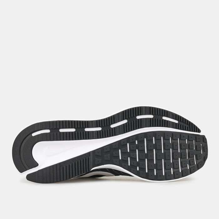Nike Women's Run Swift 3 Road Running Shoe Black Nike Women's Run Swift 3 Road Running Shoe Black image number 4