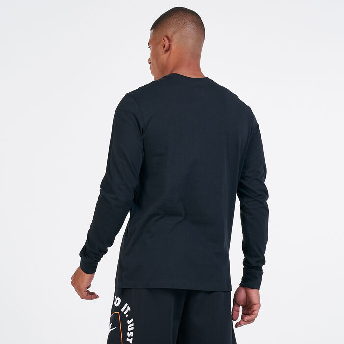 Nike Men's Sportswear Foil Logo Long Sleeves T-Shirt Black Nike Men's Sportswear Foil Logo Long Sleeves T-Shirt Black image number 1