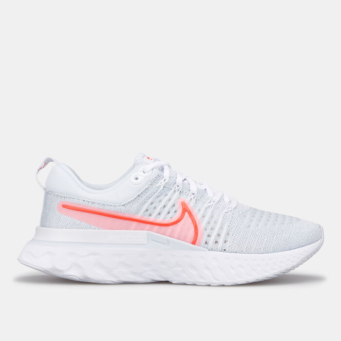 Nike Women's React Infinity Run 2 Shoe Silver Nike Women's React Infinity Run 2 Shoe Silver image number 0