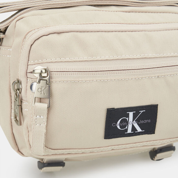 Calvin Klein Men's Sport Essentials Shoulder Bag Beige Calvin Klein Men's Sport Essentials Shoulder Bag Beige image number 3