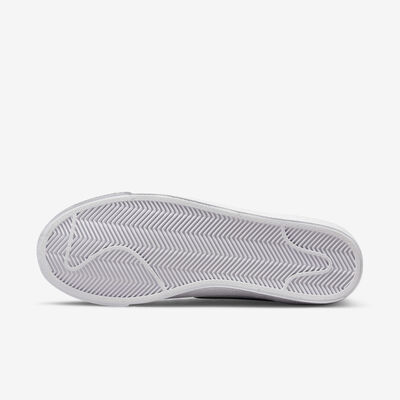 Nike Women's Blazer Mid '77 Shoes White Nike Women's Blazer Mid '77 Shoes White